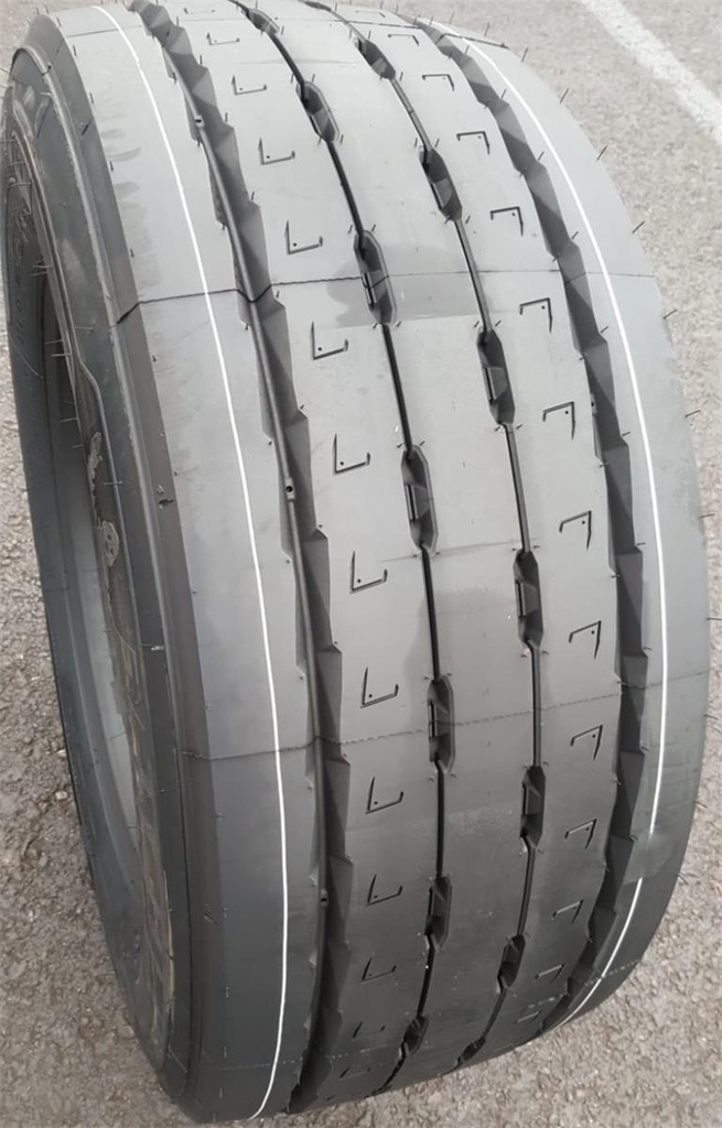 245/70R17.5 143/141J MICHELIN X MULTI