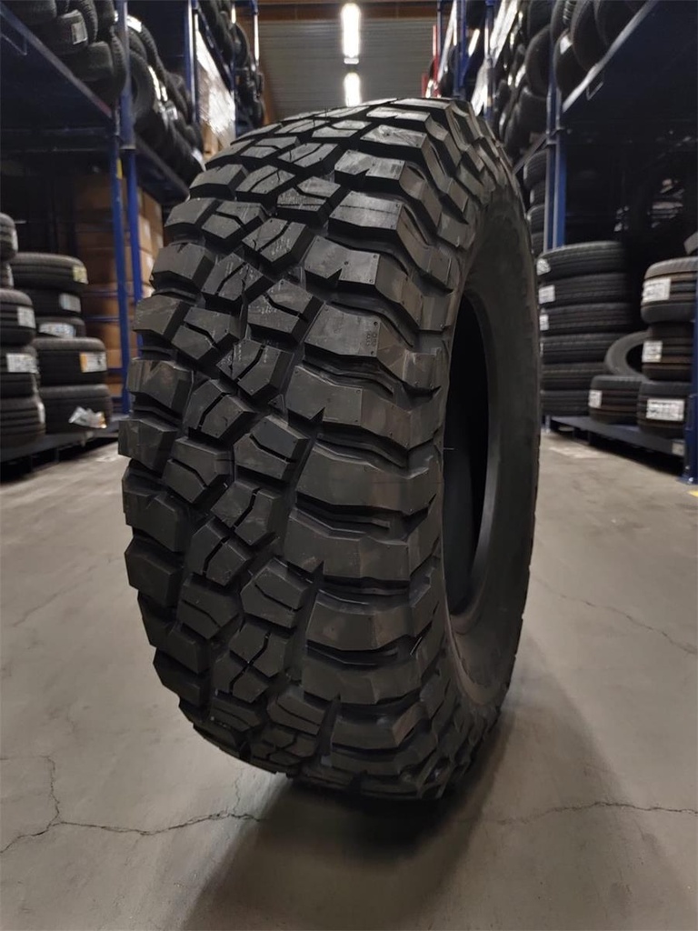 215/75R15 100Q BFGOODRICH MUD TERRAIN T/A KM3