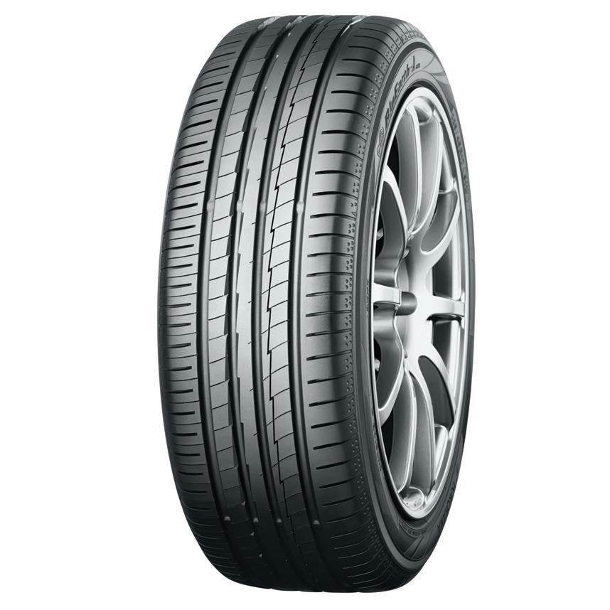 235/55R18 104W YOKOHAMA BLUEARTH-A